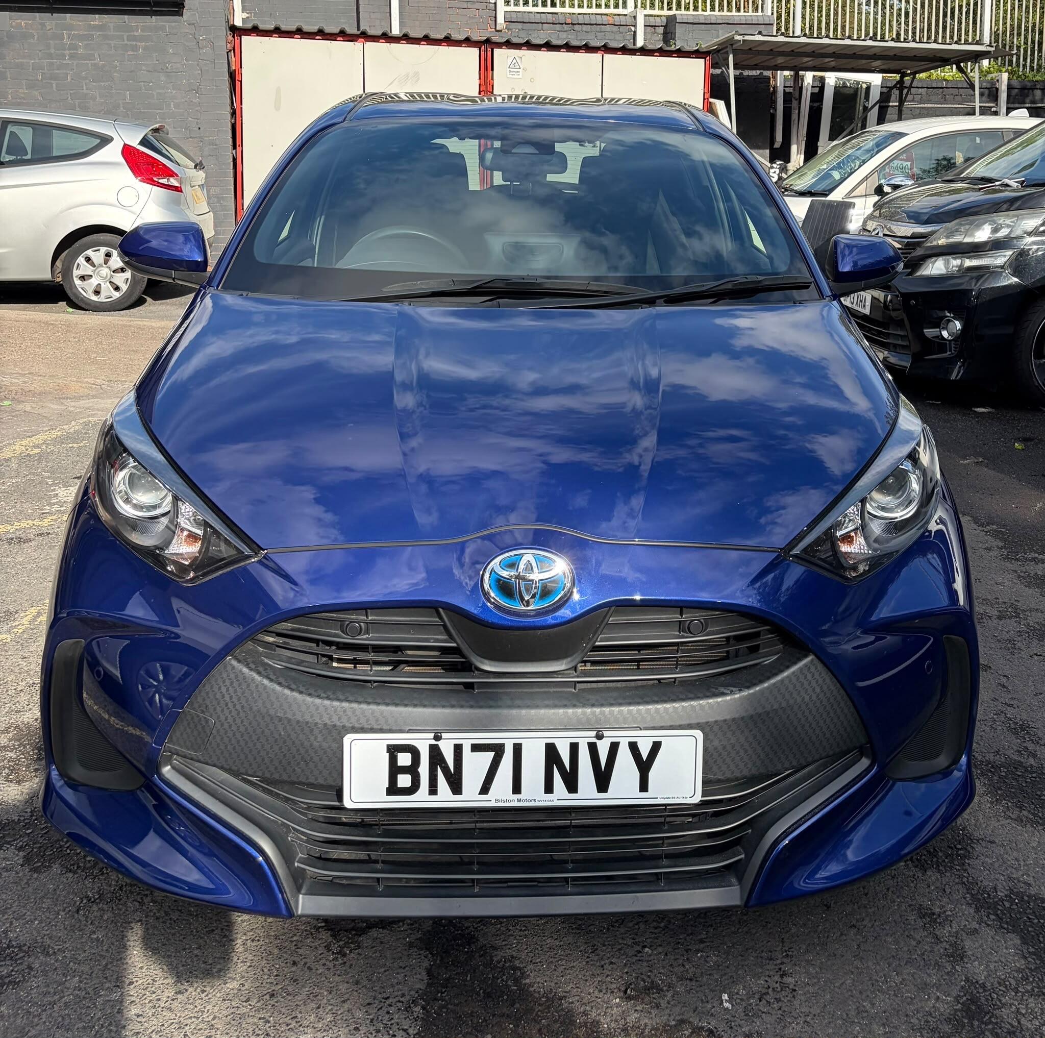 Toyota Yaris - 1.5 VVT-h Dynamic E-CVT Euro 6 (s/s) 5dr - Hatchback (2020 -) Image